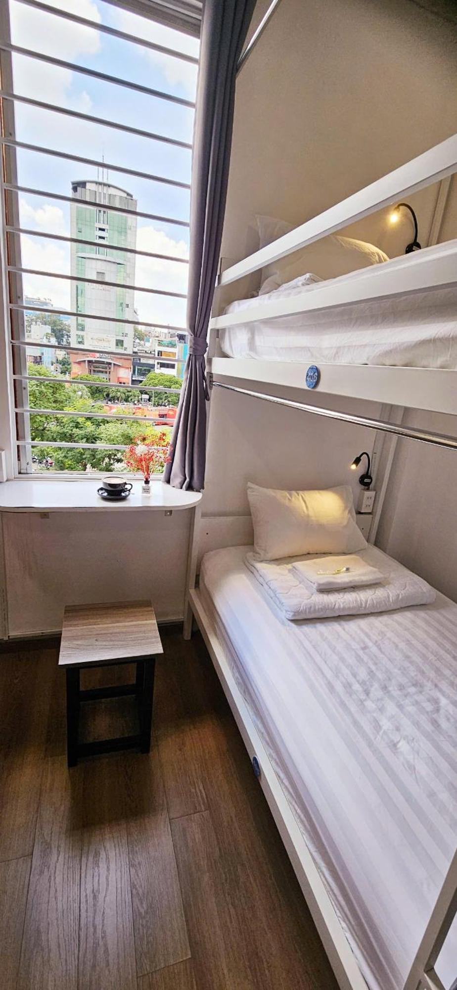 Bed & Breakfast Saigon Style & Cafe *
